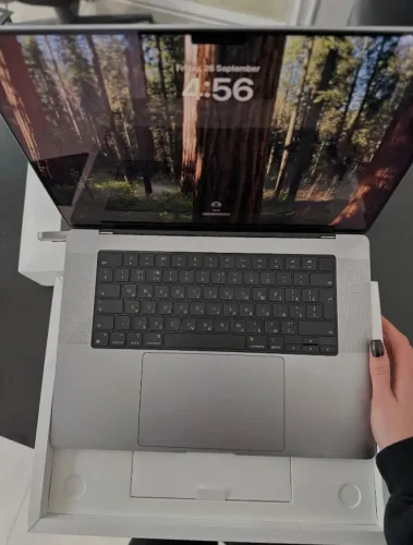 MacBook Pro 16-inch M1 Pro 