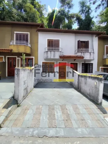 Horto Florestal -condomínio fechado sobrado 2 quartos, vaga de garqgem