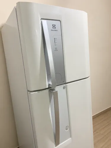 Geladeira Electrolux Frost Free ? para retirada de peças ou conserto