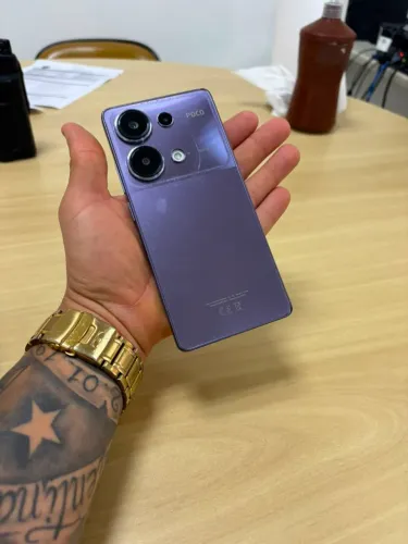 Xiami Poco M6 Pro 512 gb 12+6 ram , uma máquina