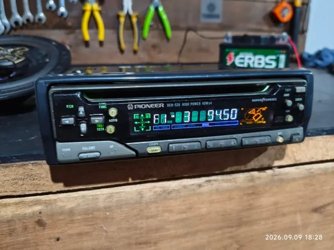 Pioneer DEH 536 com Bluetooth