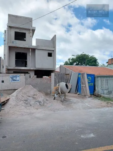 Sobrado com 3 dormitórios à venda, 134 m² por R$ 780.000,00 - Fazendinha - Curitiba/PR