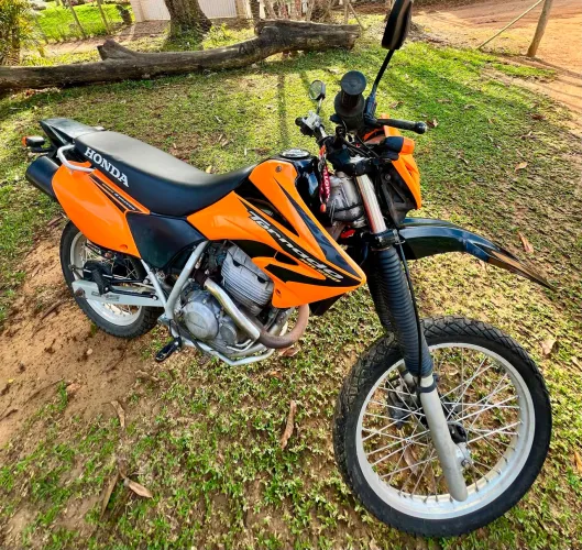 Tornado XR250 revisada em ótimo estado