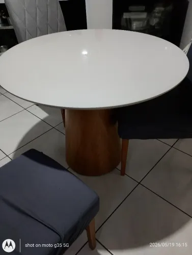 Mesa 4 cadeiras 