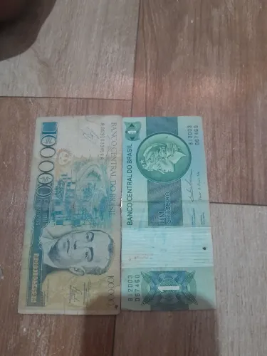 Notas antigas  pra coleção 