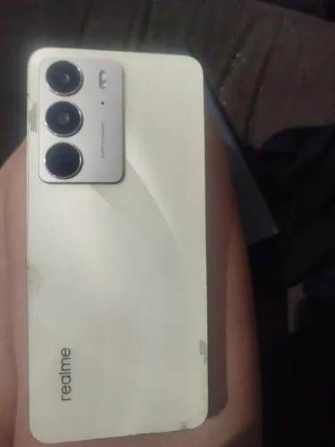 Realme C75 com defeito