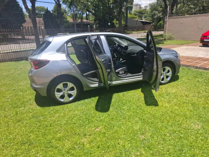 Chevrolet Onix Hatch LTZ 1.0 12V TB Flex Aut. 5P 2025