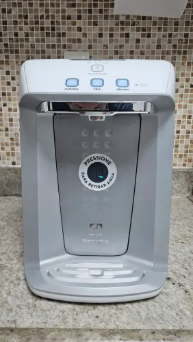 Purificador de água Electrolux PA21G (seminovo) não esta gelando