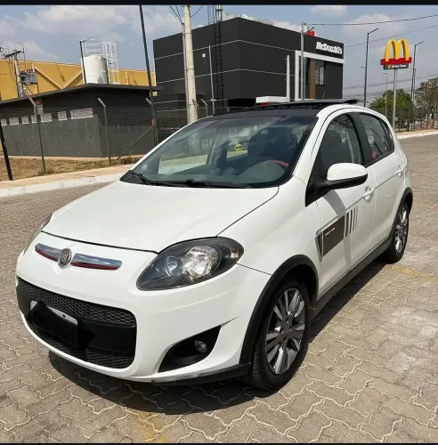 Fiat Palio Sporting 1.6 Flex 16V 5P 2013