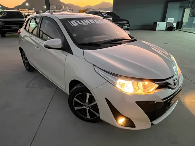 Toyota Yaris XS Connect 1.5 Flex 16V 5P AUT 2021