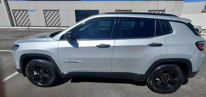 Jeep Compass Sport 2.0 4X2 Flex 16V Aut. 2017