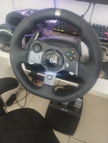 Volante Logitech g920 Pc/Xbox em perfeito estado