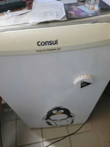 Frigobar cônsul Funcionando bem
