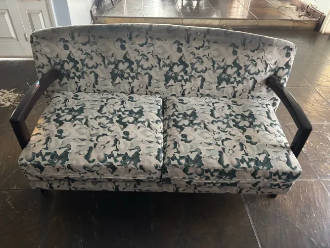 Sofá estilo retrô/ vintage