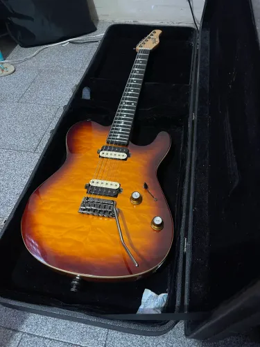 Guitarra grace 700/ ACEITO PROPOSTA