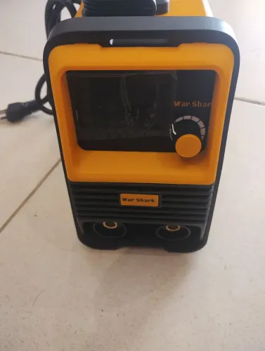 Vendo máquina de solda inversor bivolt 127 e 220 nova nunca usada  