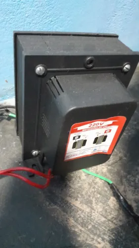Vendo um transformador de energia