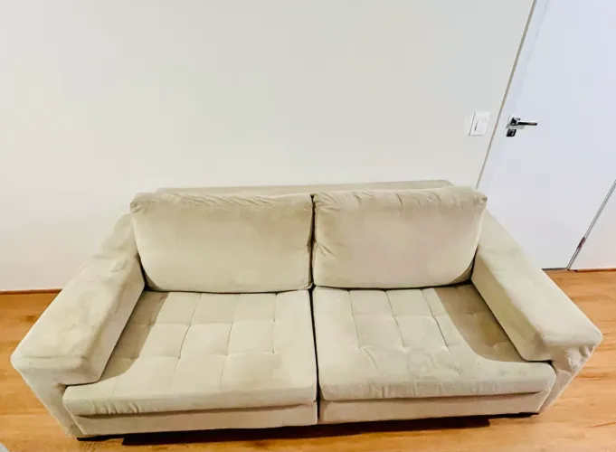 Vendo sofá retrátil usado 2,20 X 1,10 X 0,75.  Valor 1000,00 Retirada Santa Cecília 