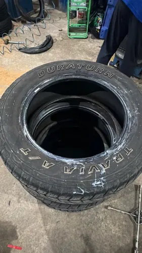 JOGO DE RODAS 235/65 R17 A/T