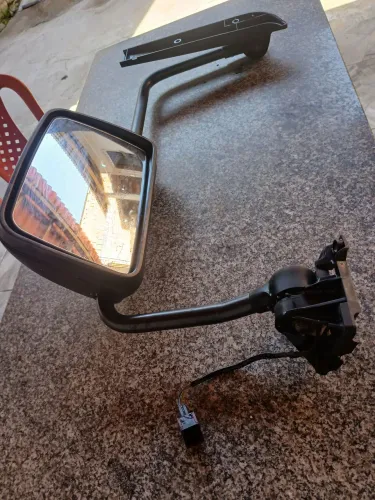 Vendo retrovisor em ótimo estado de conservação VM 270,330
