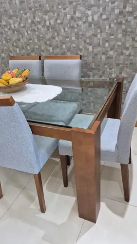 Mesa de Jantar com 6 Cadeiras