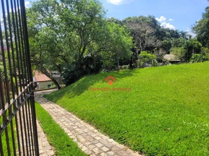 Terreno à venda, 572 m² por R$ 435.000,01 - Chácara Vale do Rio Cotia - Carapicuíba/SP