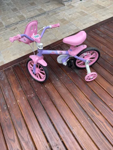 Bicicleta infantil nova
