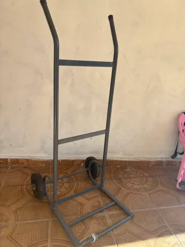 Carrinho de carga $150