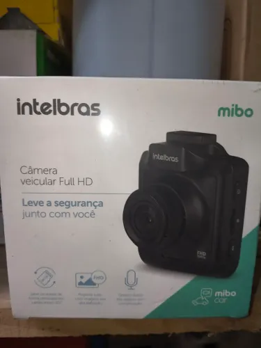 Câmera veicular Full HD lacrada na caixa.