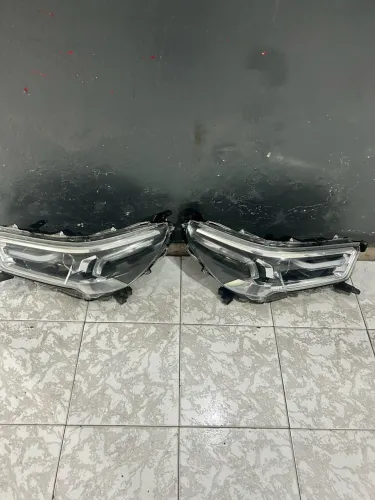 Farol de led -Hilux 2019/2020