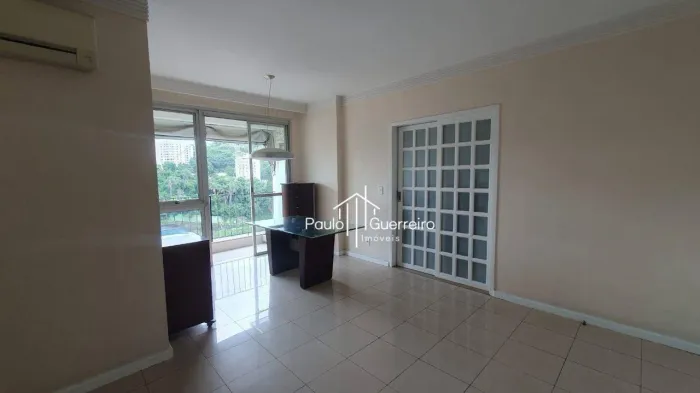 Apartamento 2 Qtos 2 quadra praia Icaraí