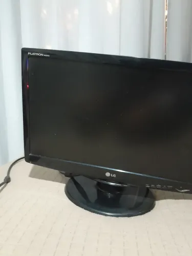 Vendo monitor LG por 100$