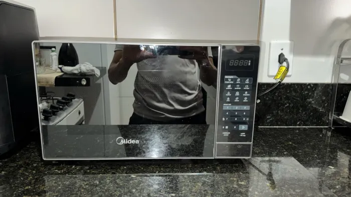 Vendo microondas novo e lacrado