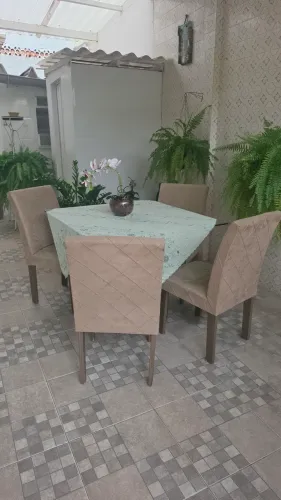 Mesa de Jantar con 4 cadeiras