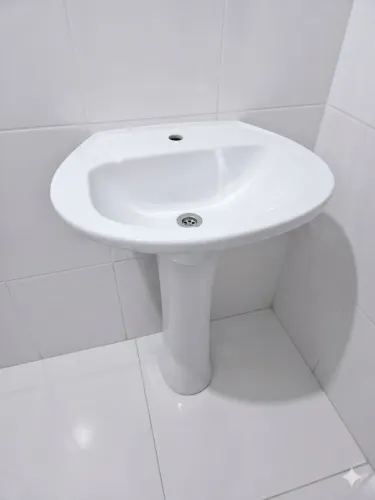 Pia de banheiro com coluna Icasa<br>