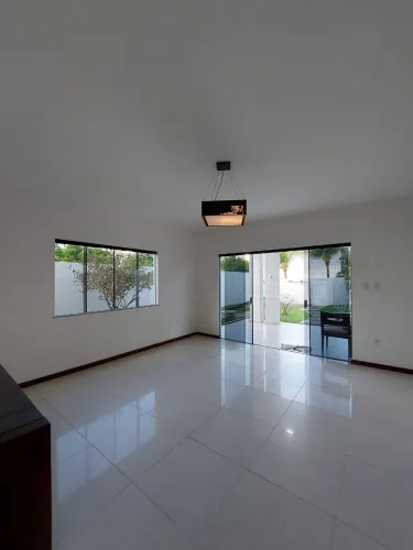 Casa para VENDA na Priscila Dultra em Lauro de Freitas/BA
