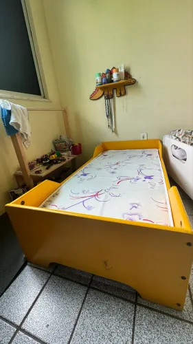 Cama + colchão Júnior montessori infantil