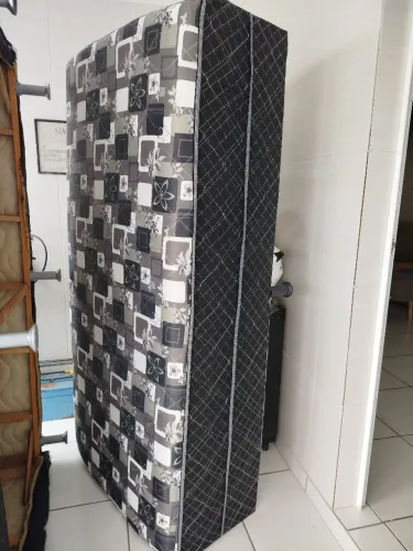 Cama de solteiro 
