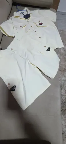 Conjunto camisa e bermuda de grife, tecido macio e confortável novo tamanho m