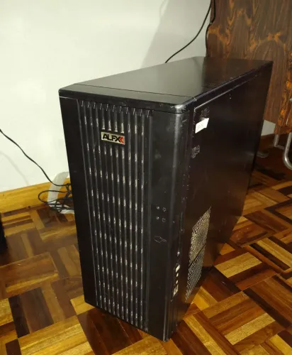 CPU i7 Hd 1tb  8gb ram placa vídeo 1gb