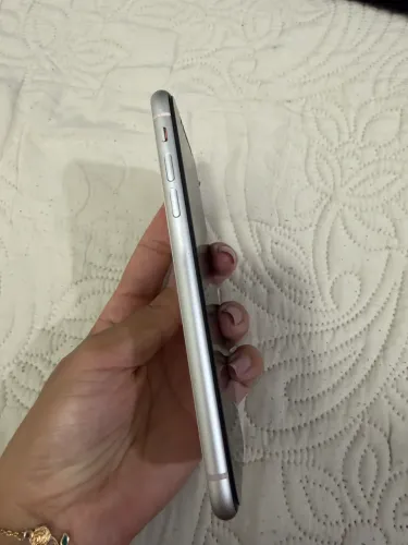 iPhone 11,64 GB
