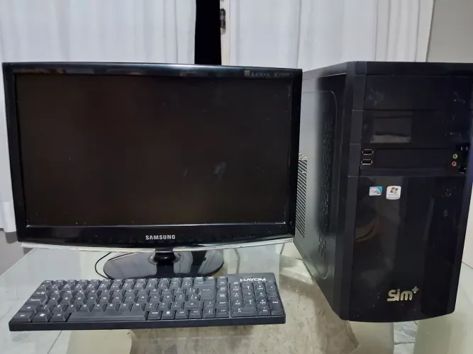 Computador Positivo + tela Samsung + teclado