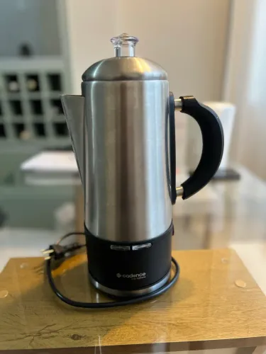 Cafeteira Elétrica Italiana Cadence !!!