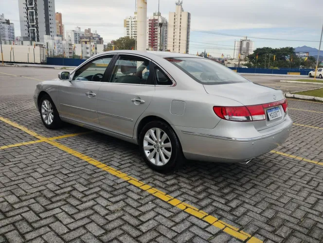 Hyundai Azera GLS 3.3 V6 24V 4P Aut. 2010