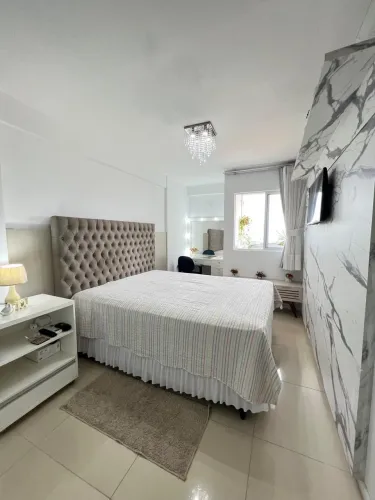 Apartamento na Avenida dos Holandeses Para Venda