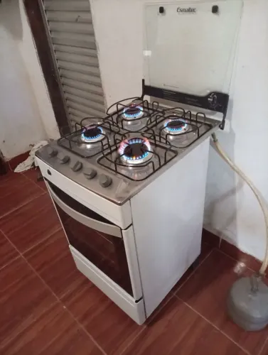 Vendo fogão de 4 bocas
