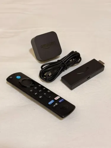 Amazon Fire TV Stick Full HD 1080p com Alexa + Controle e Fonte Original