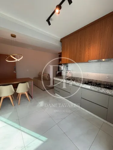 Apartamento à 1 minuto de distância do Praia Clube