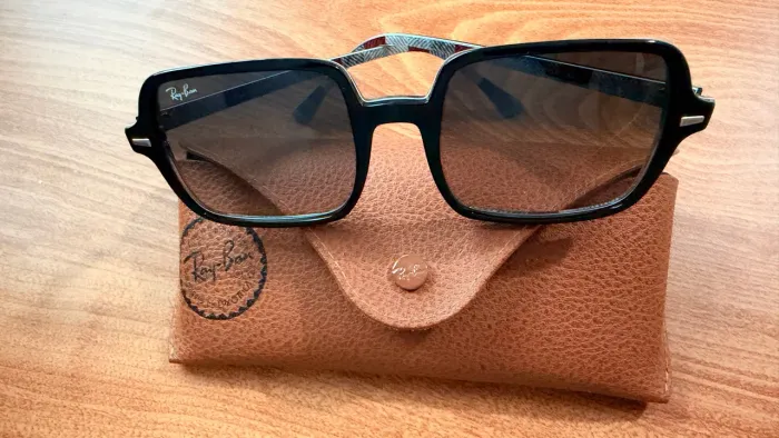 Lindo óculos Ray-Ban Feminino 