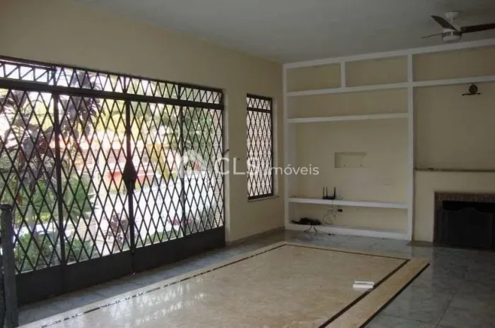 VILA MADALENA CASA 3 DORMITÓRIOS 1 SUITE 2 VAGAS 520 M2 DE TERRENO